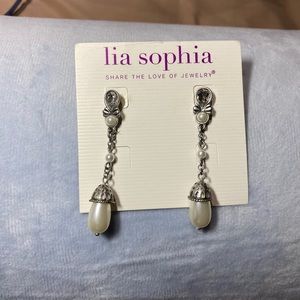 Lia Sophia pearl and cut crystal earrings